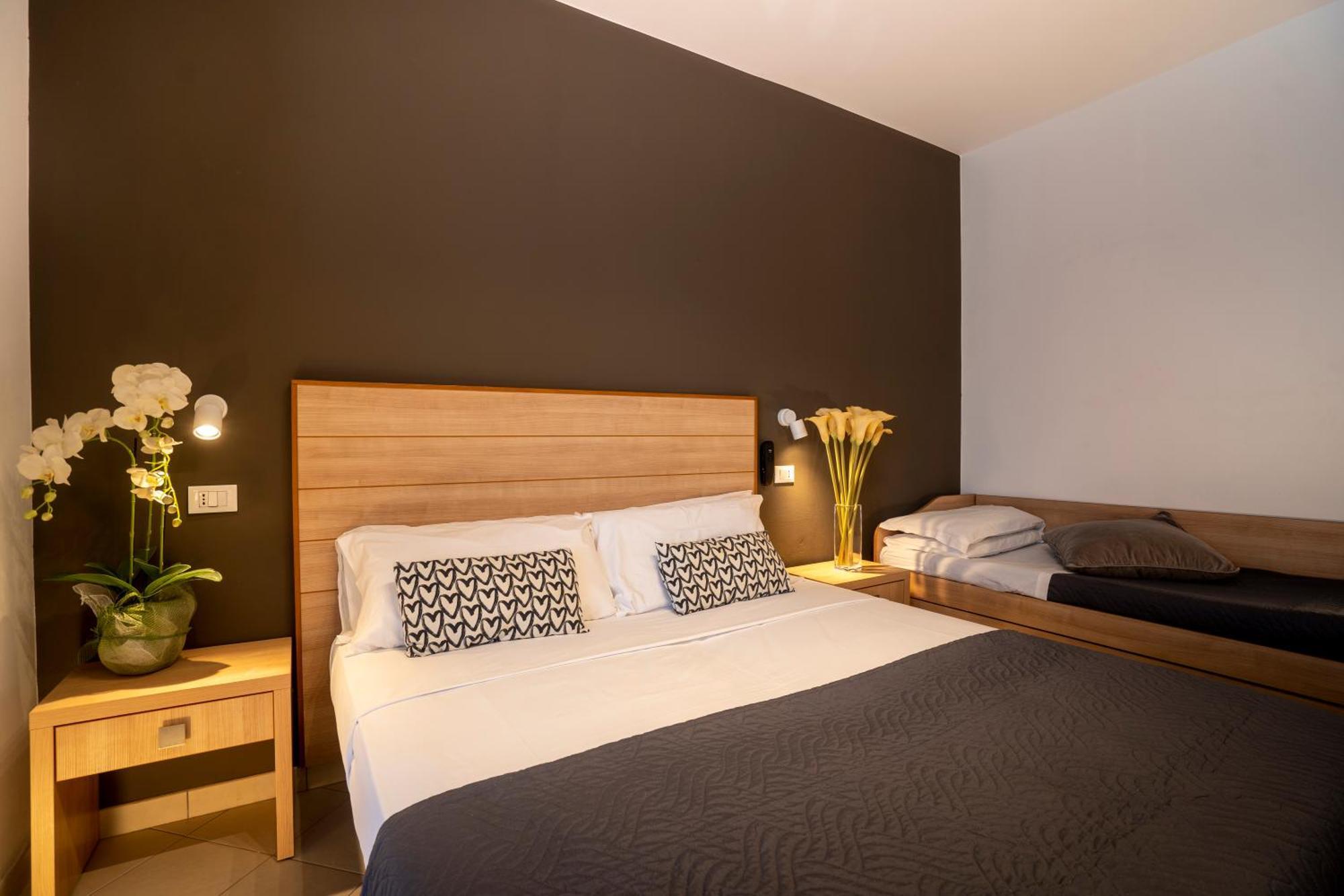 Hotel Mocambo Riccione Ruang foto