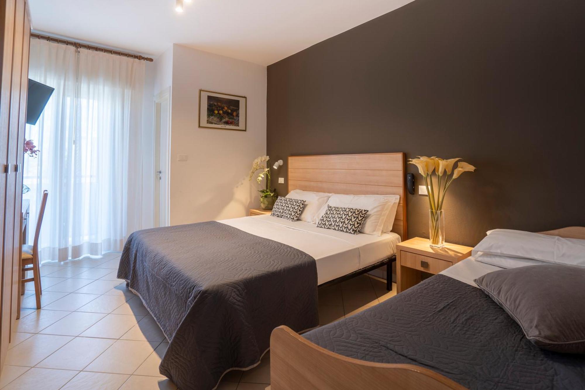 Hotel Mocambo Riccione Ruang foto