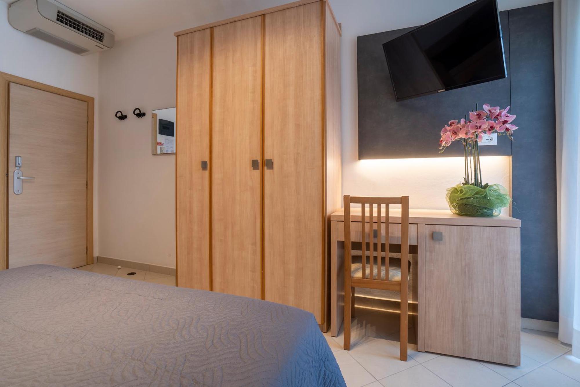 Hotel Mocambo Riccione Ruang foto