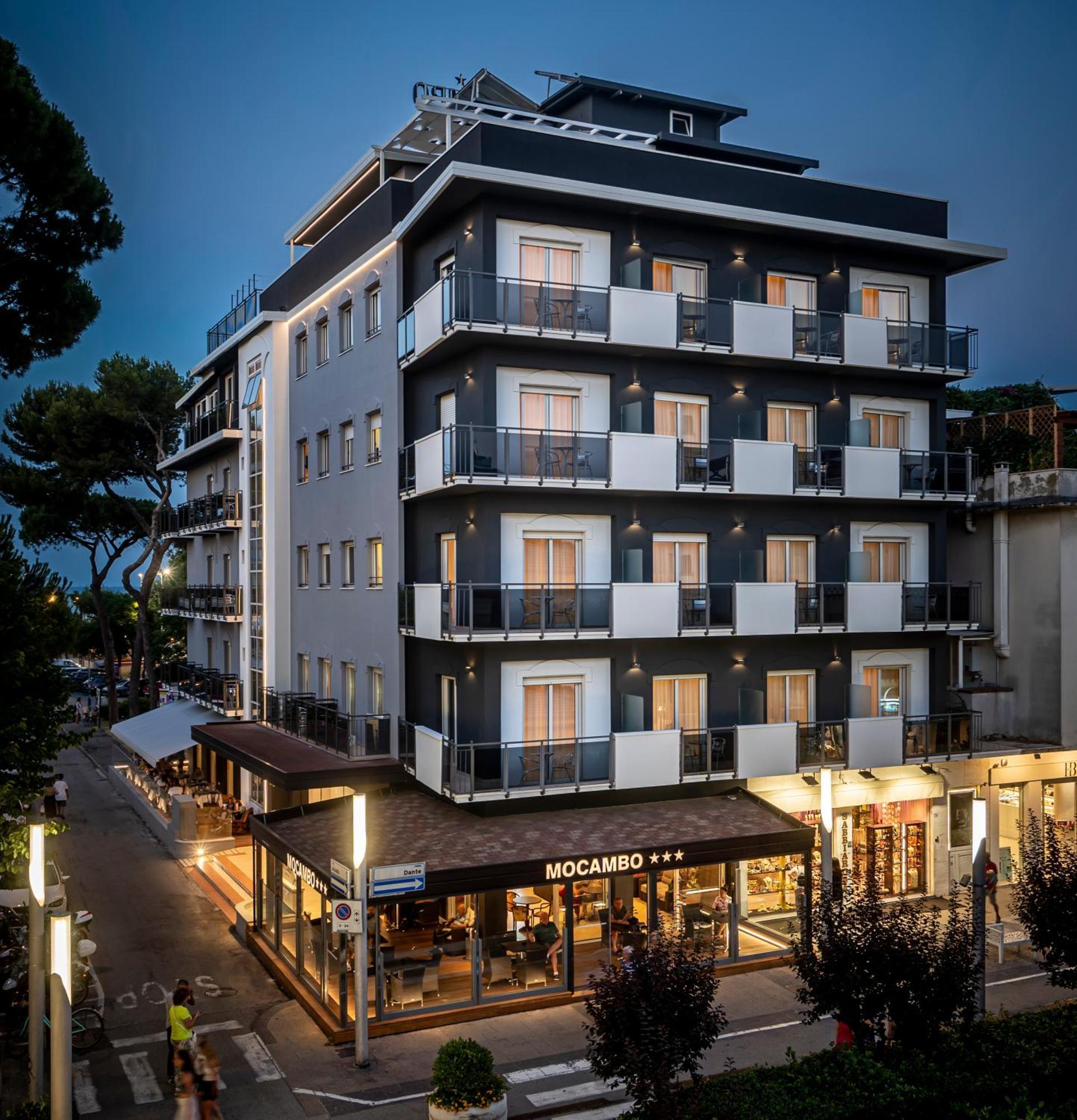 Hotel Mocambo Riccione Bagian luar foto